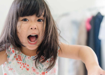 Cara-Atasi-Anak-Tantrum