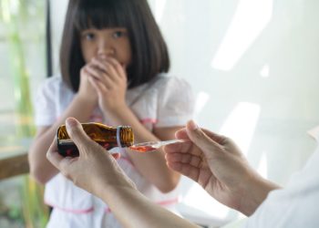 Tips Memilih Obat Batuk Untuk Anak yang Tepat & Aman